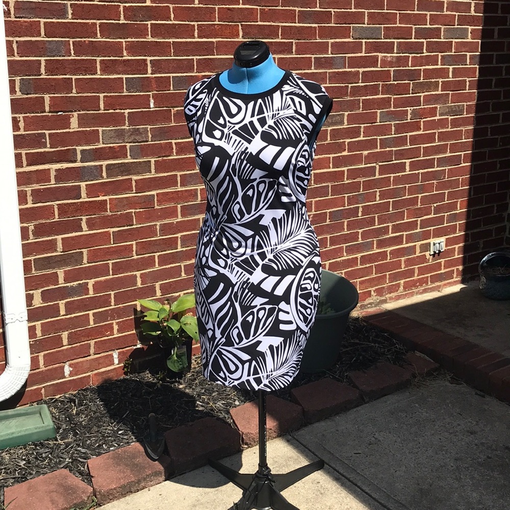 Women’s mid length dress